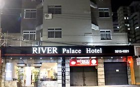 River Palace Hotel